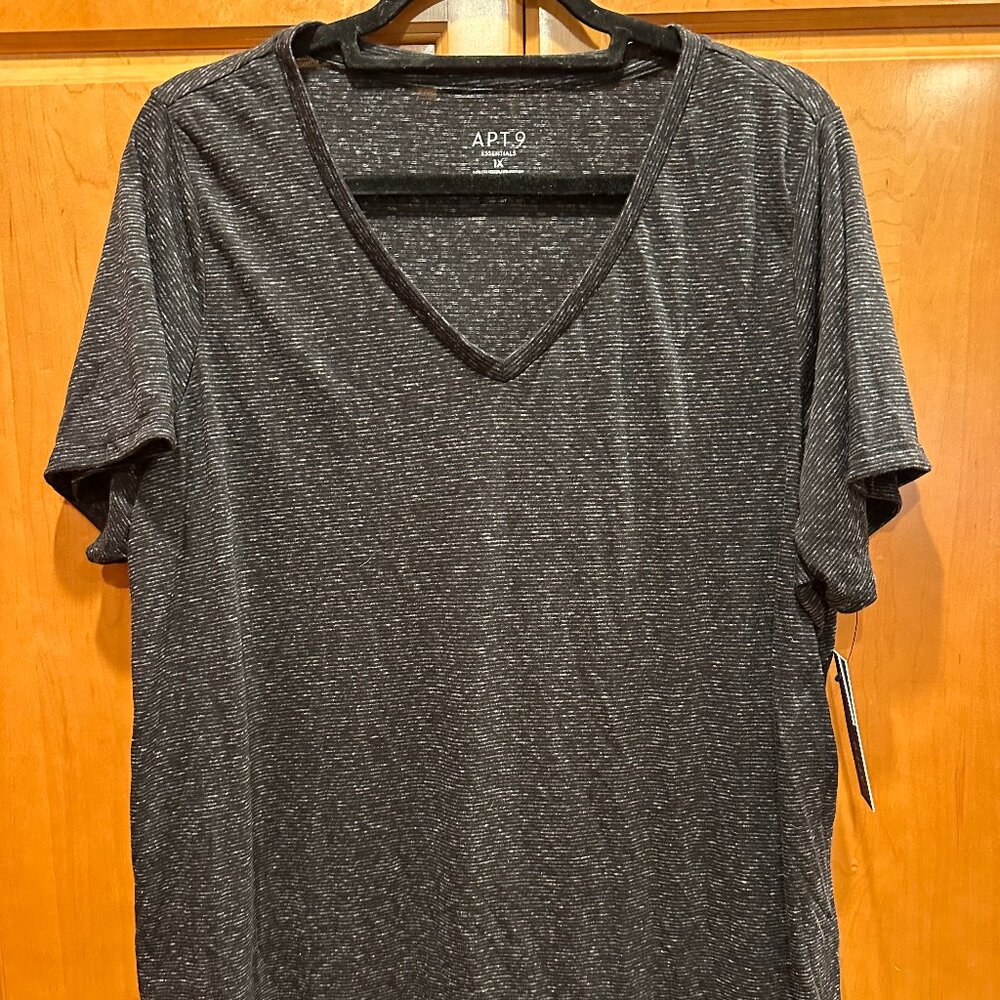 New Apt 9 Lightweight Short Sleeve Shirt
